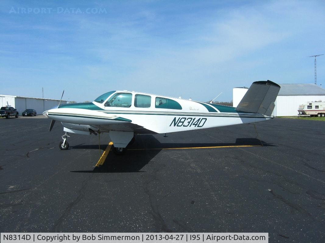 N8314D, 1958 Beech J35 Bonanza C/N D-5439, On the ramp at Kenton, OH
