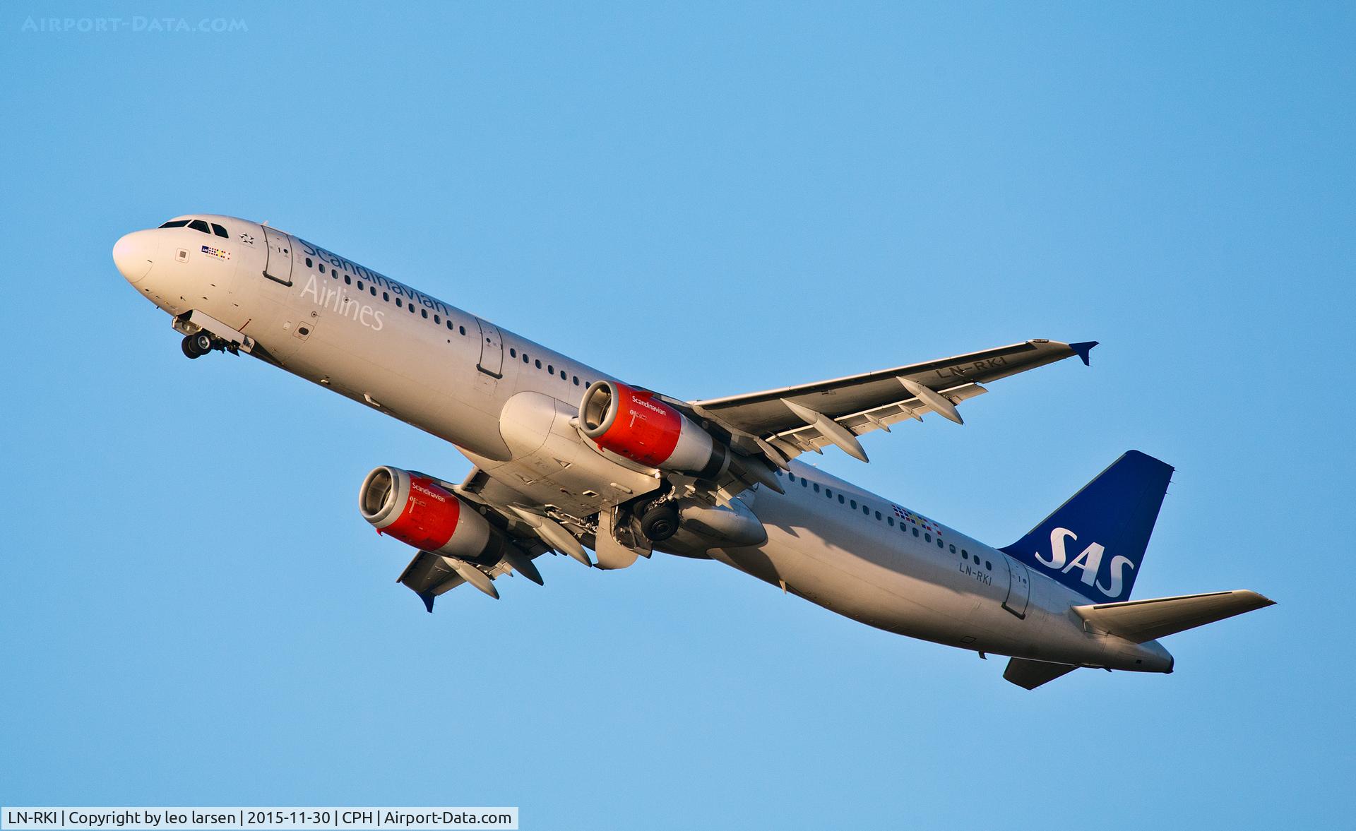 LN-RKI, 2002 Airbus A321-232 C/N 1817, Copenhagen 30.11.15