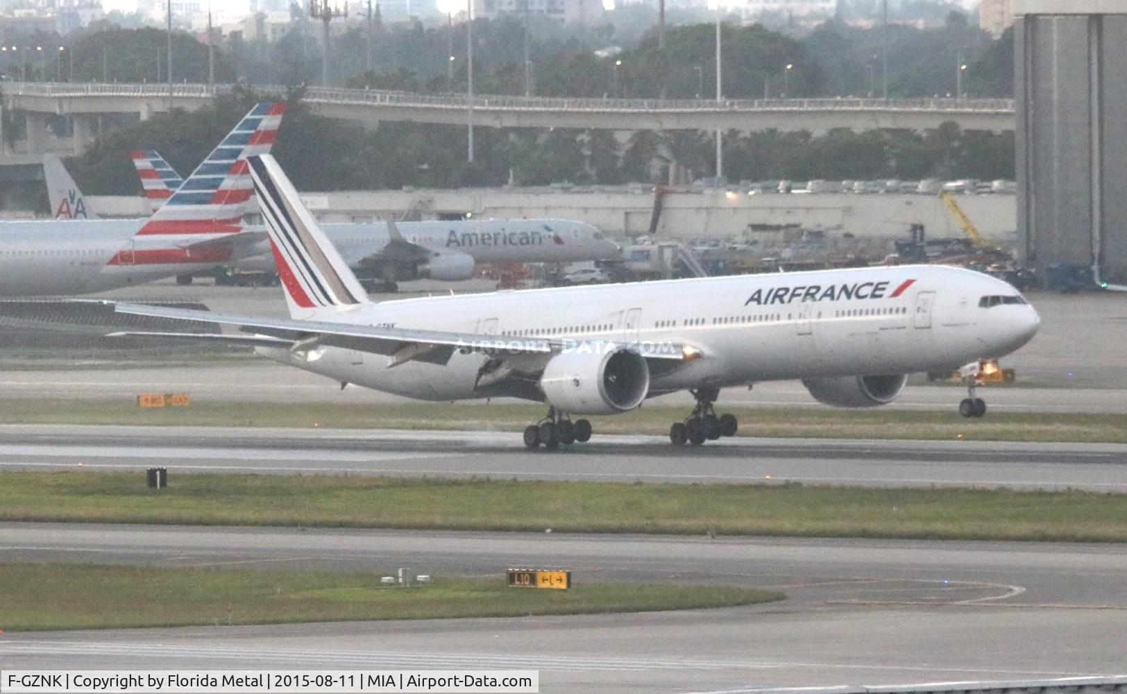 F-GZNK, 2011 Boeing 777-328/ER C/N 39971, Air France