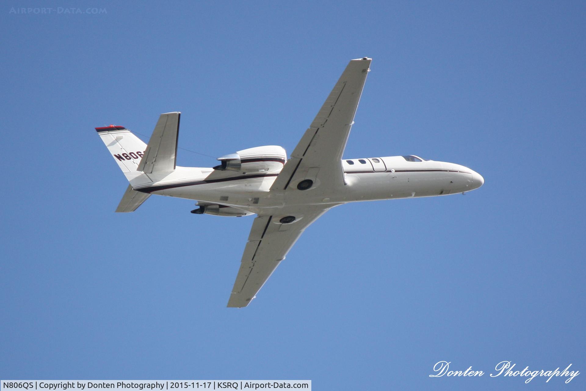 N806QS, 2002 Cessna 560 Citation Encore C/N 560-0614, Execjet Flight 806 (N806QS) departs Sarasota-Bradenton International Airport enroute to Asheville Regional Airport
