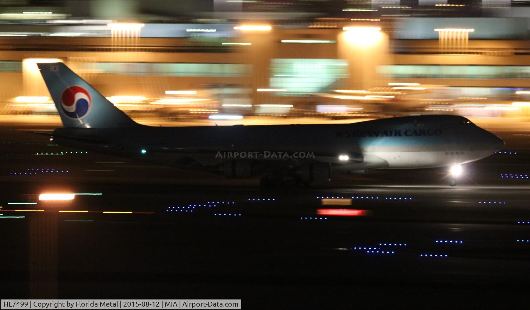 HL7499, 2004 Boeing 747-4B5F/SCD C/N 33517, Korean Cargo