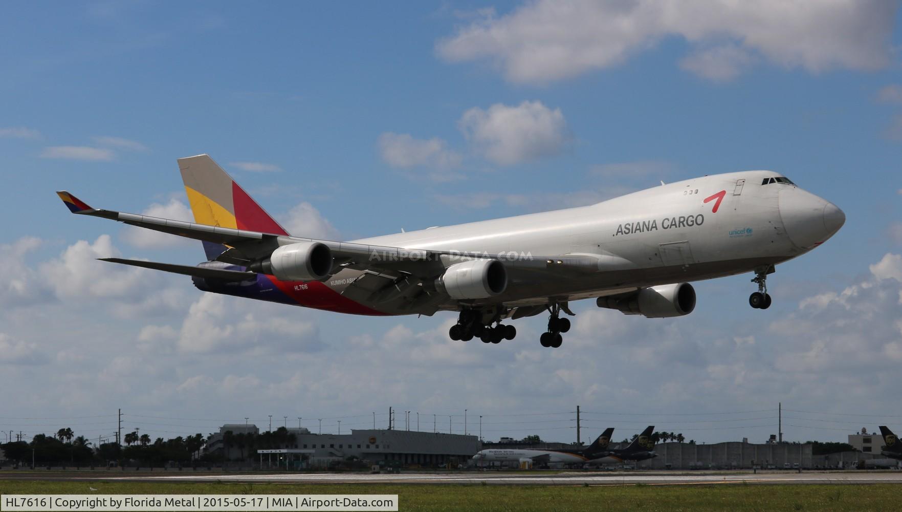 HL7616, 2004 Boeing 747-446F (SCD) C/N 33748, Asiana Cargo