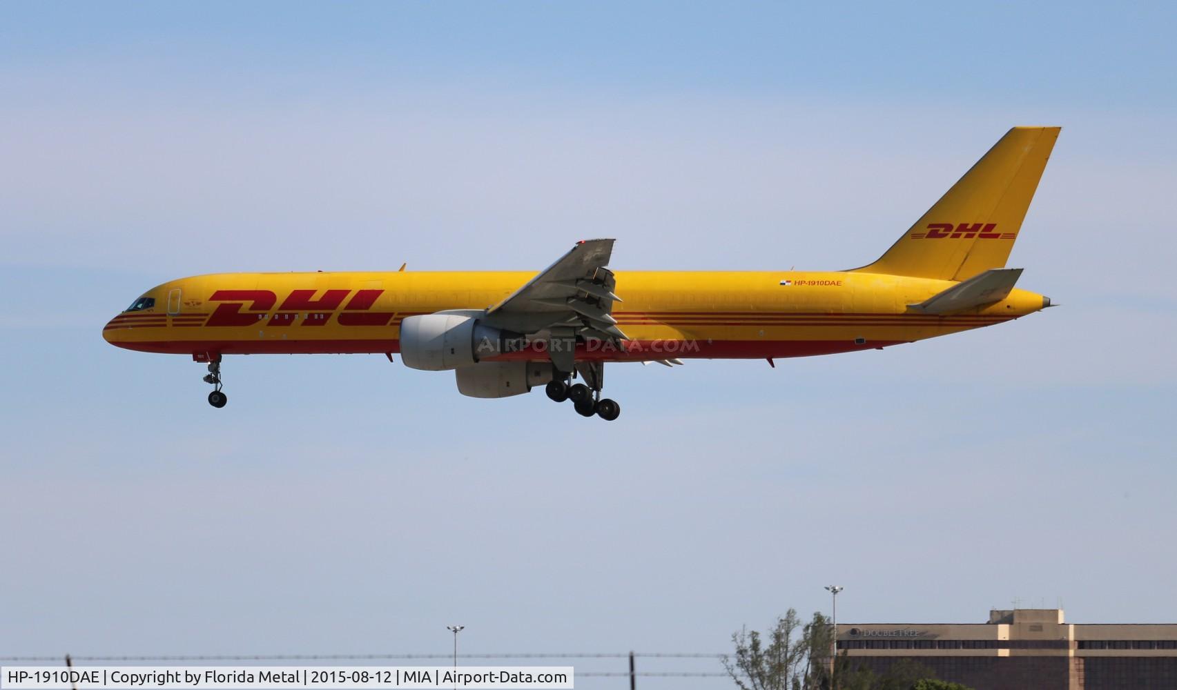 HP-1910DAE, 1998 Boeing 757-200 C/N 29607, DHL 757-200