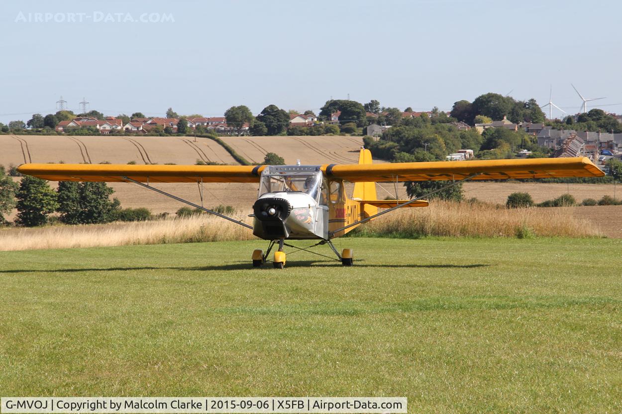 G-MVOJ, 1989 Noble-Hardman Snowbird Mk.IV C/N SB-019, Medway Hybred 44XLR taxis in on a visit to Fishburn Airfield, September 6th 2015.