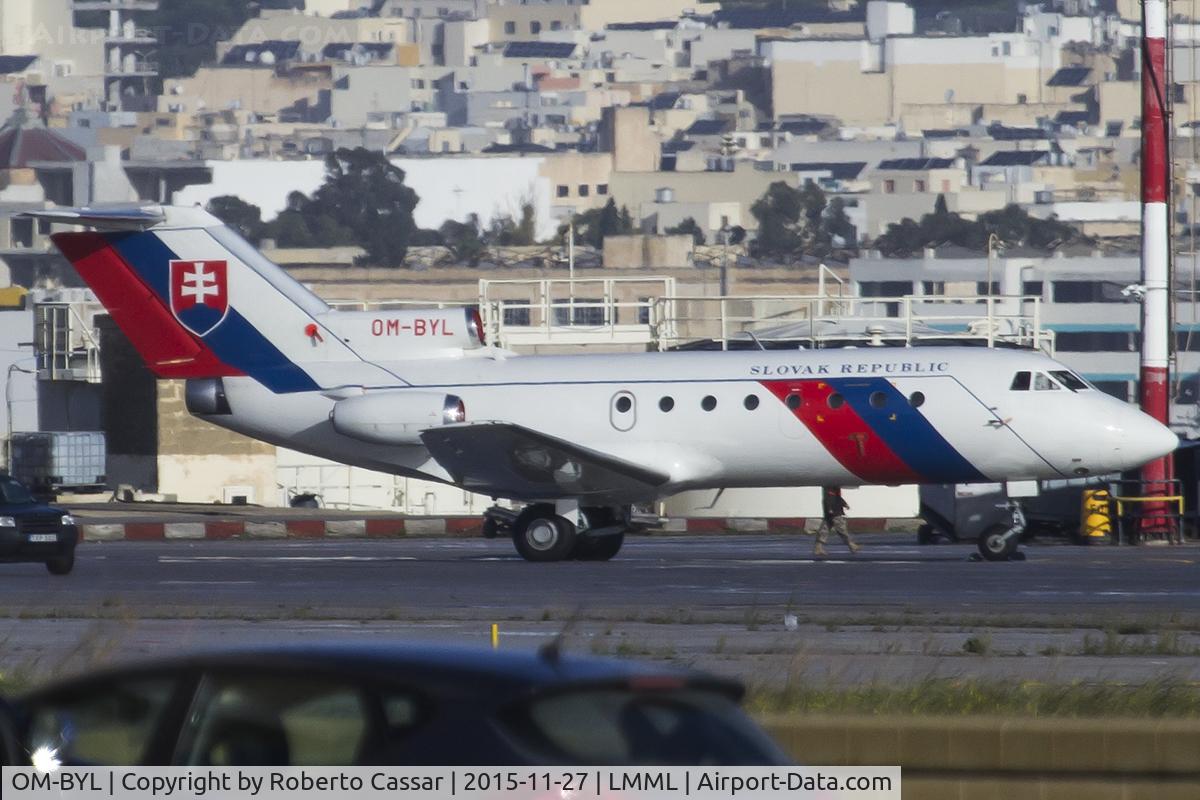 OM-BYL, 1972 Yakovlev Yak-40 C/N 9940560, CHOGM2015