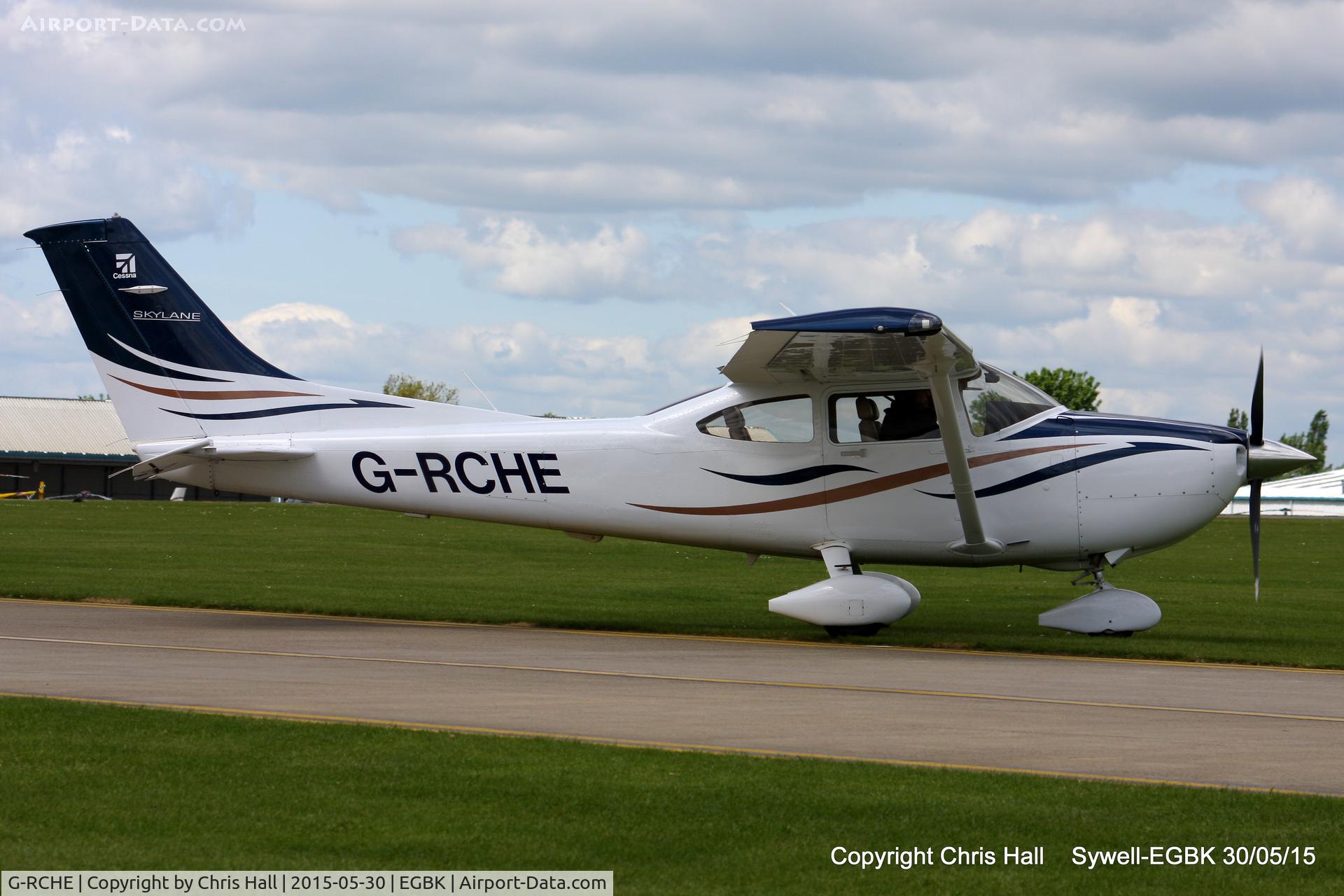 G-RCHE, 2008 Cessna 182T Skylane C/N 18282059, at Aeroexpo 2015