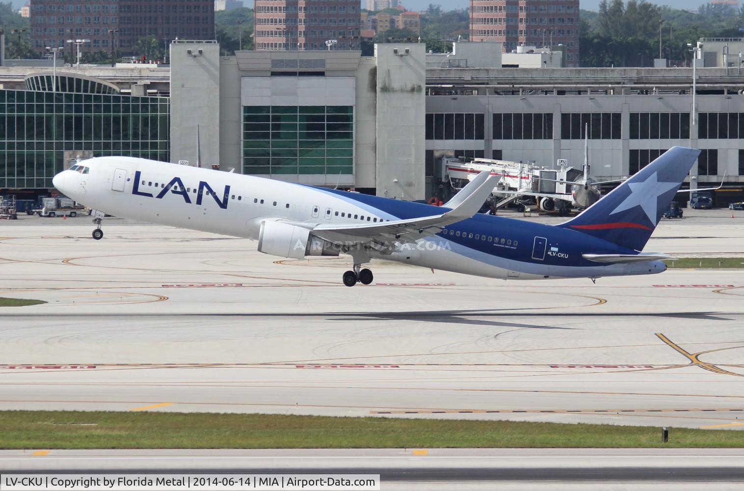 LV-CKU, 2006 Boeing 767-316/ER C/N 34628/945, LAN Argentina