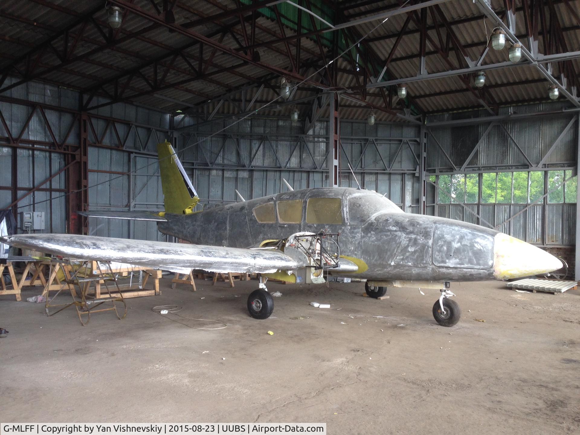 G-MLFF, 1973 Piper PA-23-250 Aztec E C/N 27-7305194, aircraft assembly