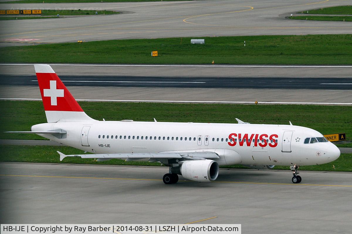 HB-IJE, 1995 Airbus A320-214 C/N 559, Airbus A320-214 [0559] (Swiss International Air Lines) Zurich~HB 31/08/2014