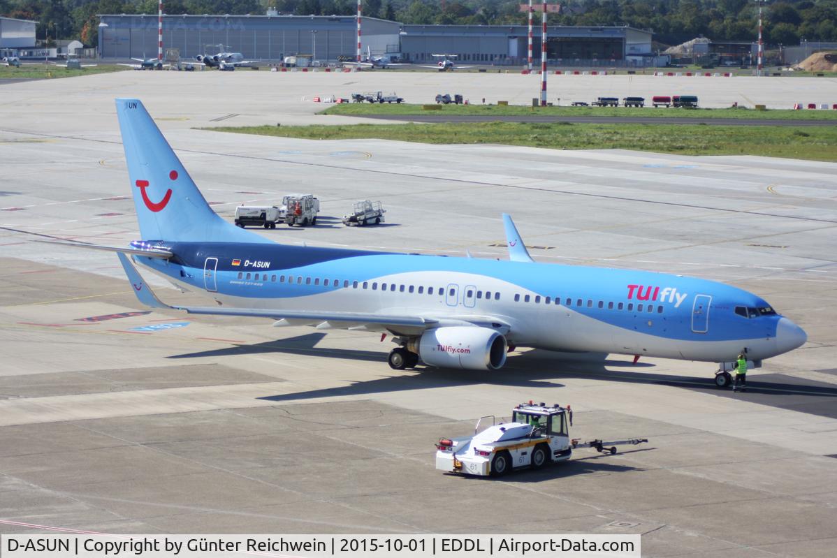 D-ASUN, 2005 Boeing 737-8BK C/N 33023, Taxiing
