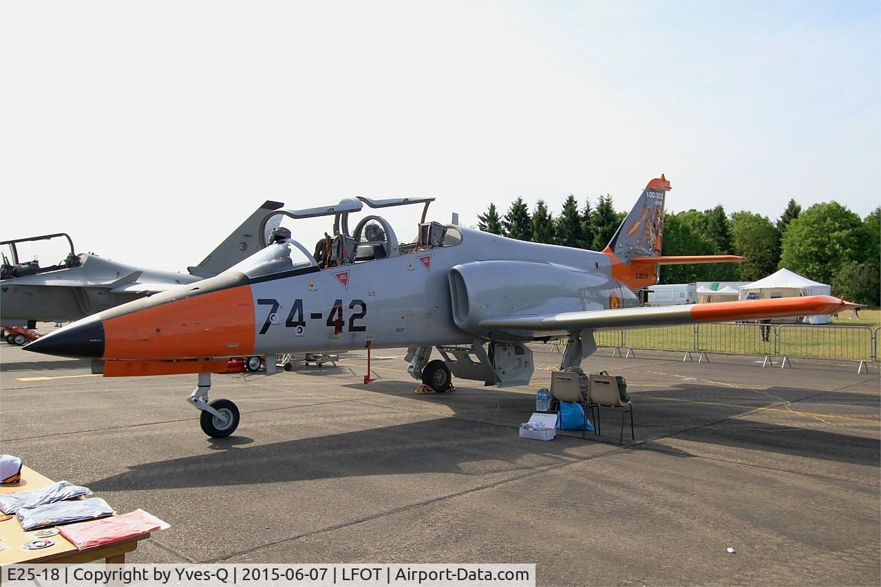 E25-18, CASA C-101EB Aviojet C/N EB01-18-018, Spanish Air Force CASA C-101EB Aviojet, Static display, Tours-St Symphorien Air Base 705 (LFOT-TUF) Open day 2015