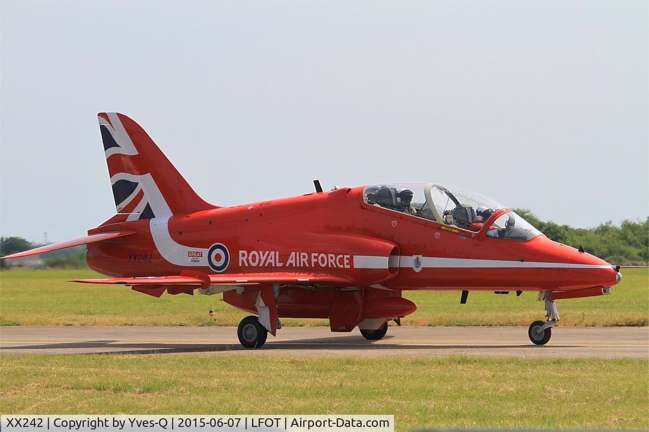 XX242, 1978 Hawker Siddeley Hawk T.1 C/N 078/312078, Royal Air Force Red Arrows Hawker Siddeley Hawk T.1A, Taxiing to parking area, Tours-St Symphorien Air Base 705 (LFOT-TUF) Open day 2015