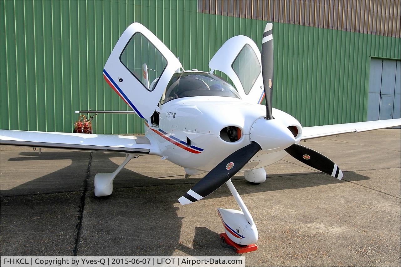 F-HKCL, 2012 Cirrus SR22 C/N 3877, Cirrus SR22, Static display, Tours-St Symphorien Air Base 705 (LFOT-TUF) Open day 2015