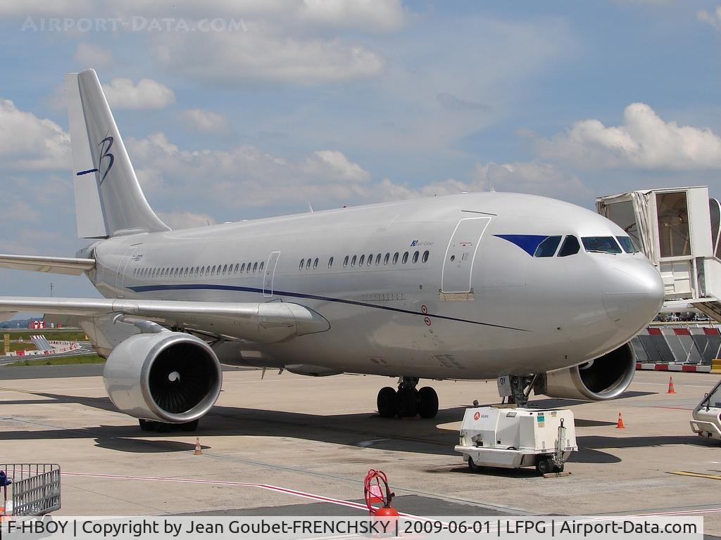 F-HBOY, 1992 Airbus A310-325/ET C/N 650, Blue Line at CDG T1