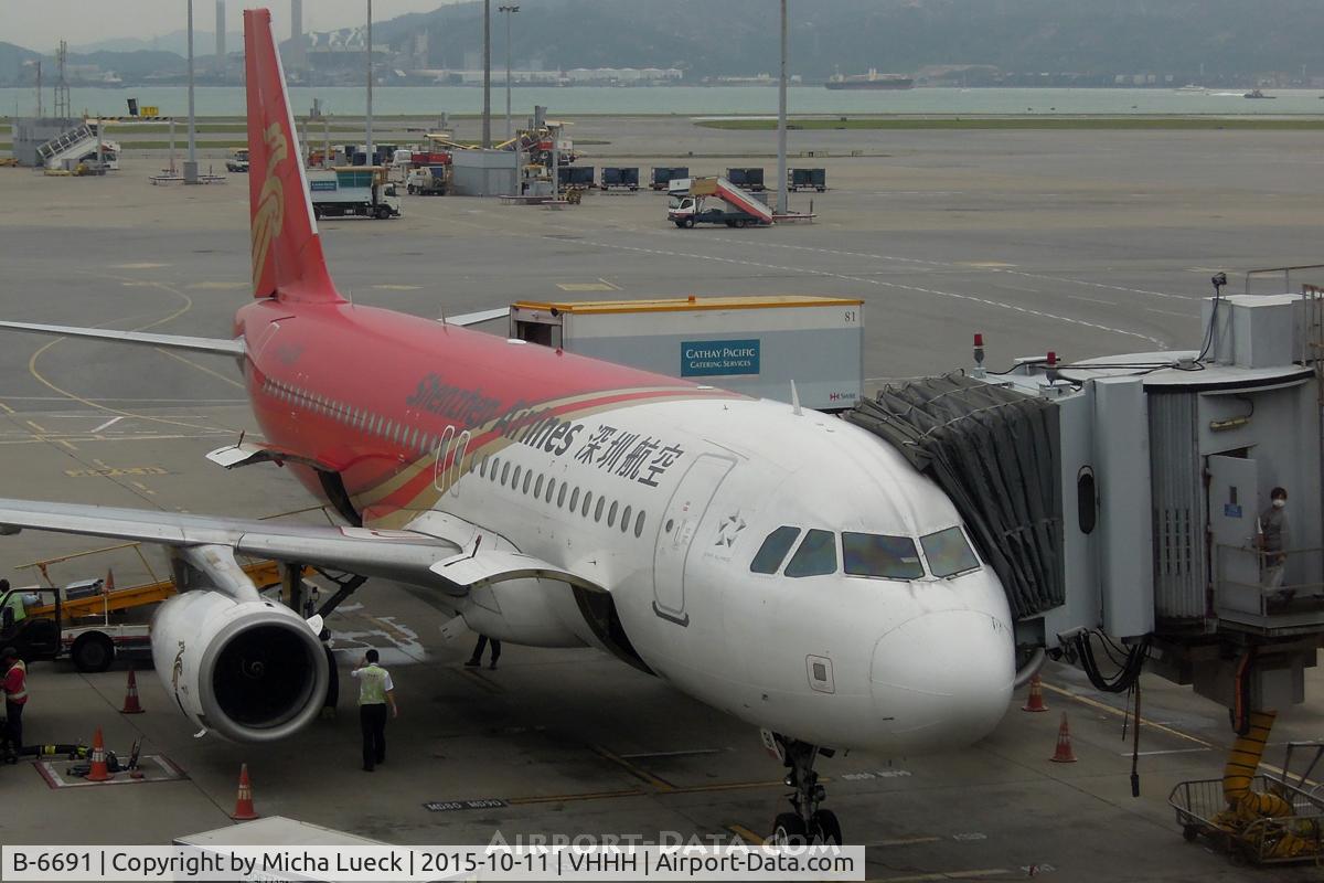 B-6691, 2010 Airbus A320-232 C/N 4409, At Hong Kong