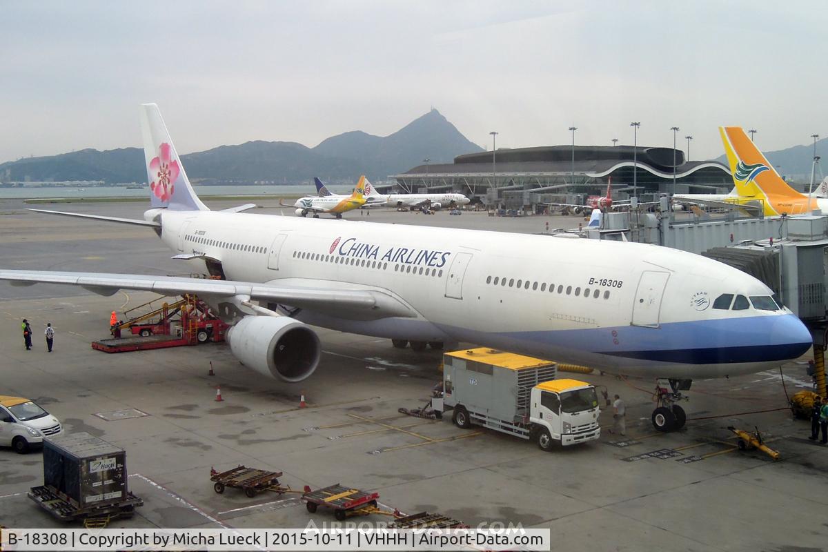 B-18308, 2005 Airbus A330-302 C/N 699, At Hong Kong