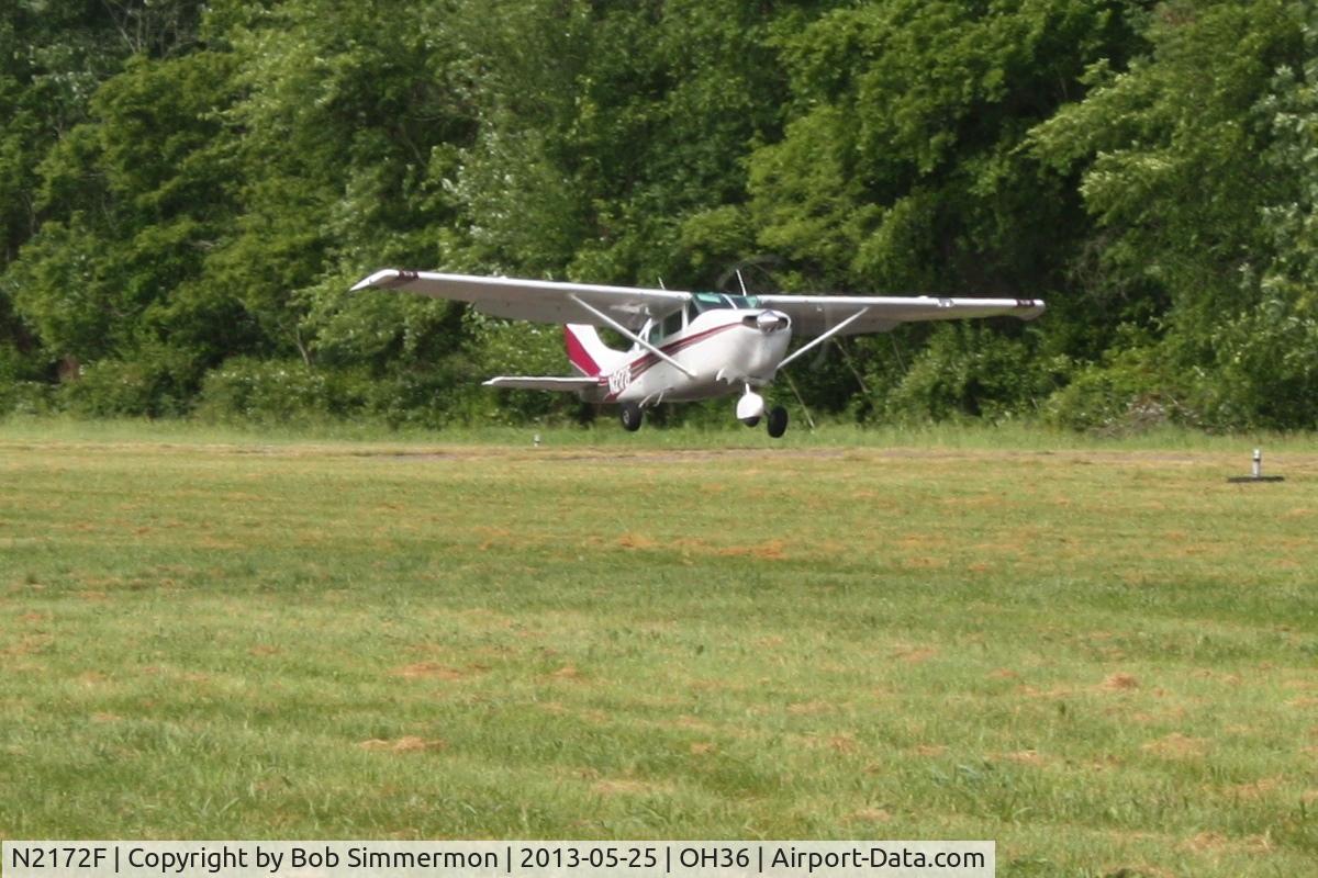 N2172F, 1965 Cessna U206 Super Skywagon C/N U206-0372, Zanesville-Riverside fly-in