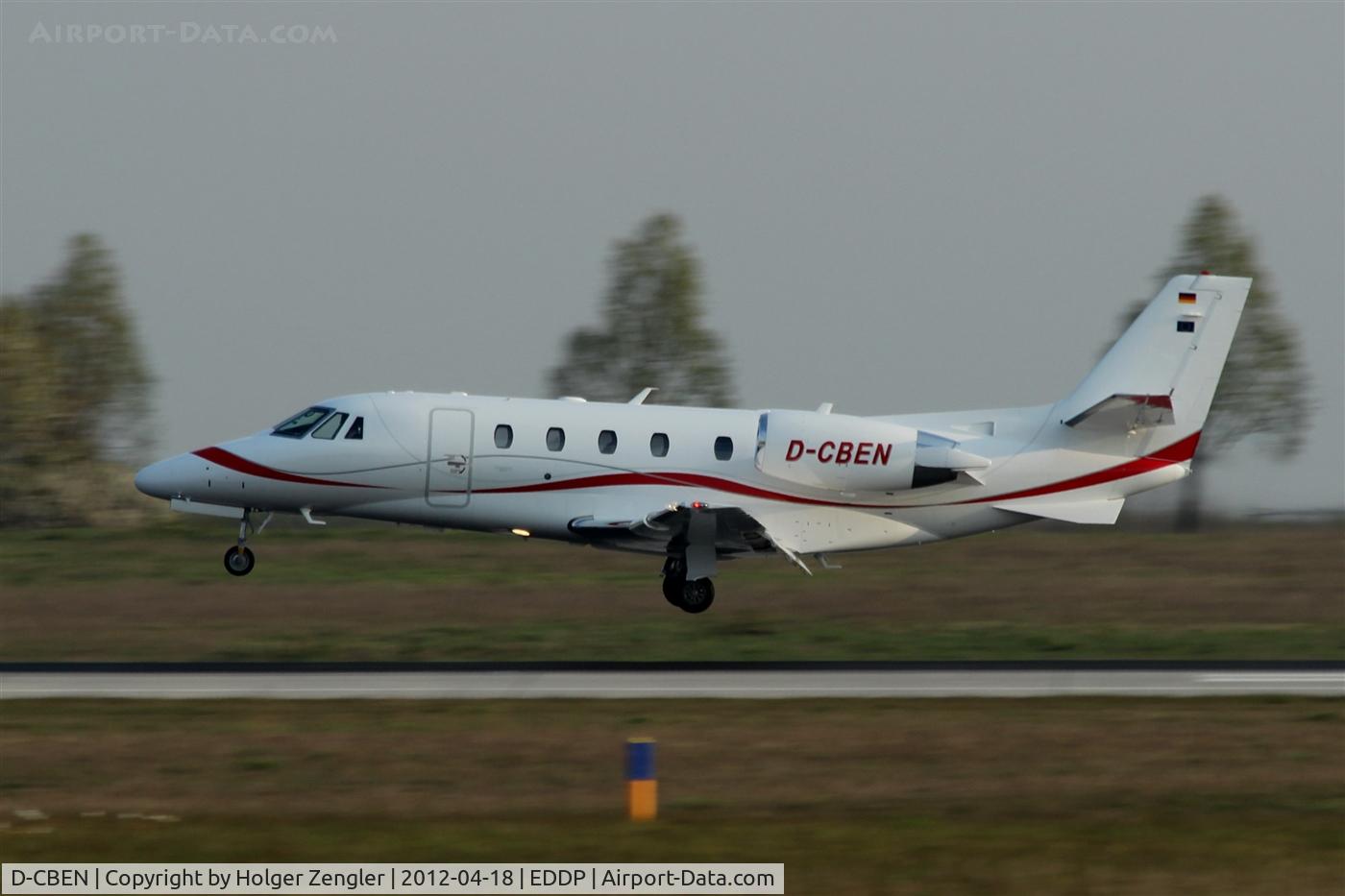 D-CBEN, 1994 Cessna 560 Citation Ultra C/N 560-0282, Inbound traffic on rwy 26R...