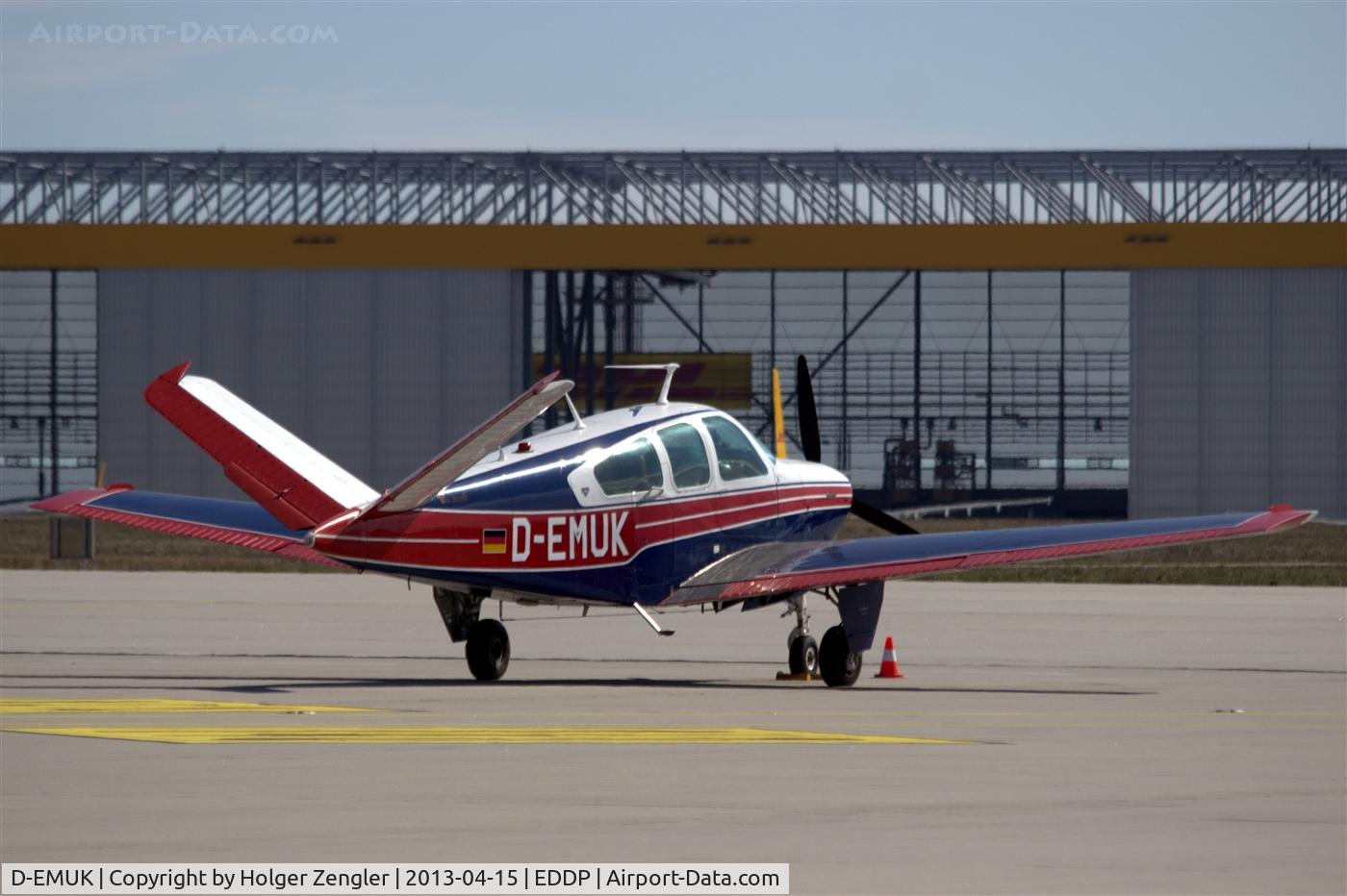 D-EMUK, Beech V35B Bonanza C/N D-9986, What a vision of delight.....