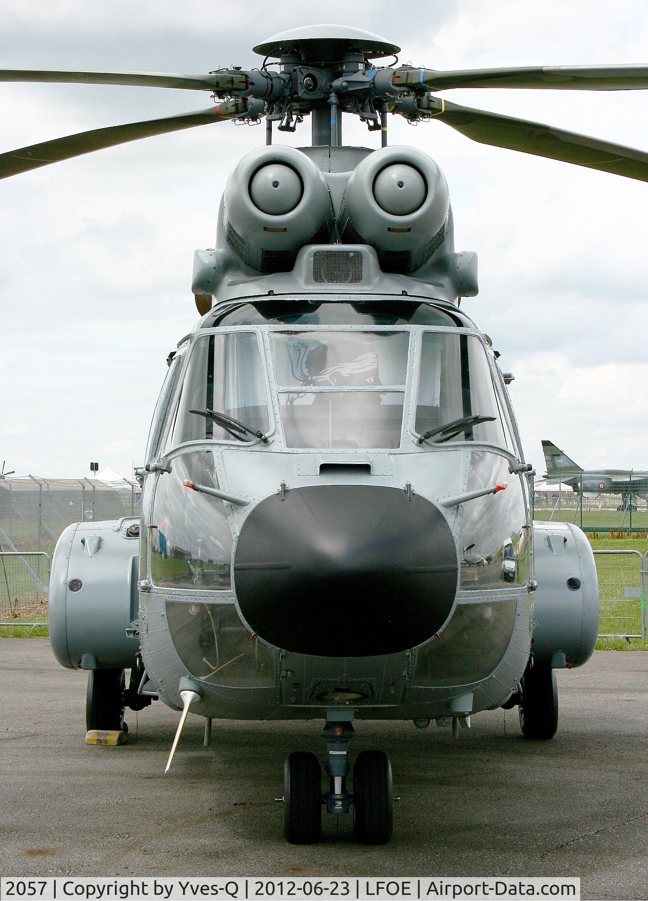 2057, Aérospatiale AS-332C Super Puma C/N 2057, Aerospatiale AS332C Super Puma, Static display, Evreux-Fauville AB 105 (LFOE) Open day 2012