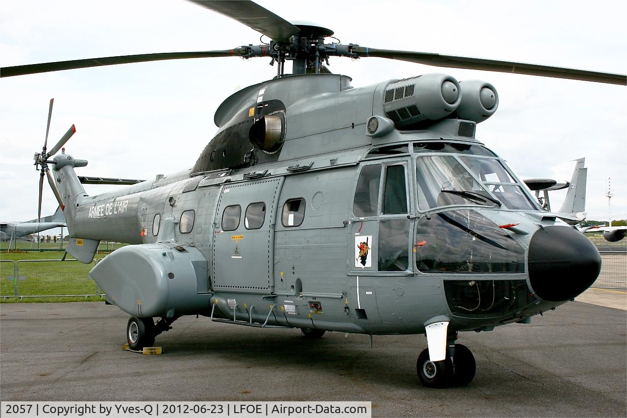 2057, Aérospatiale AS-332C Super Puma C/N 2057, Aerospatiale AS332C Super Puma, Static display, Evreux-Fauville AB 105 (LFOE) Open day 2012