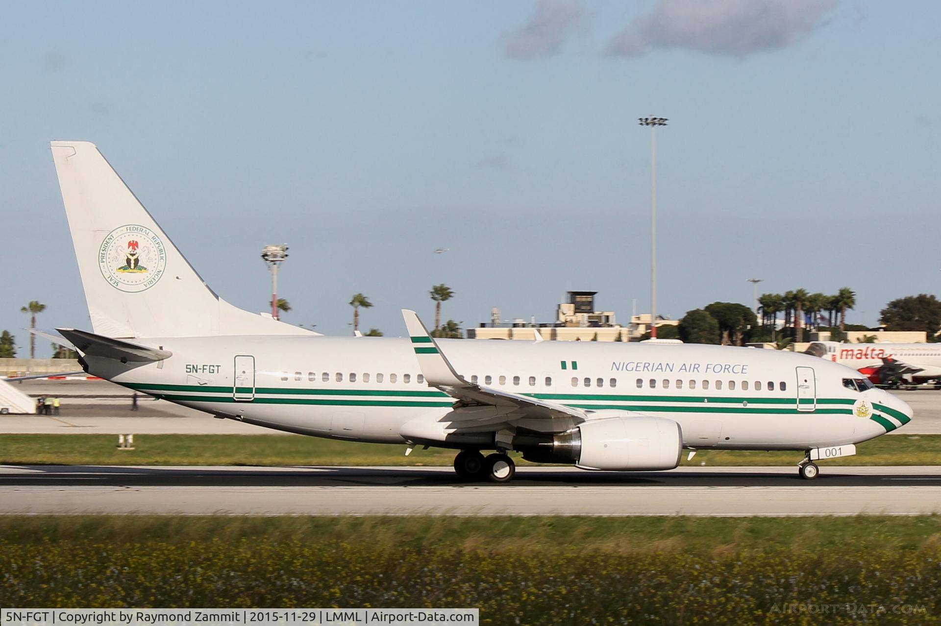 5N-FGT, 2005 Boeing 737-7N6 BBJ C/N 34260, B737-700 5N-FGT Government of Nigeria