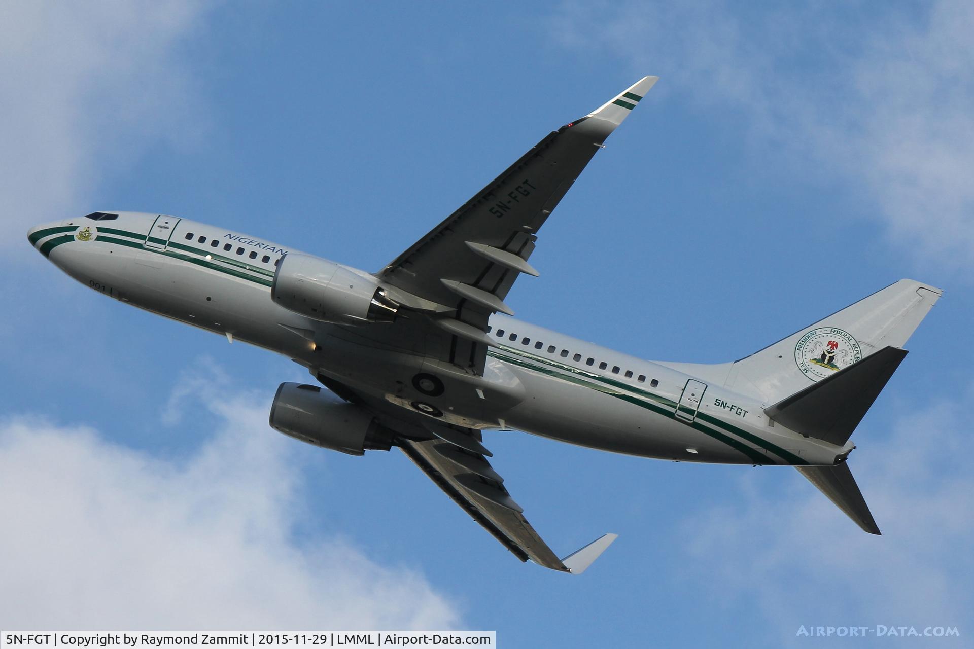 5N-FGT, 2005 Boeing 737-7N6 BBJ C/N 34260, B737-700 5N-FGT Government of Nigeria
