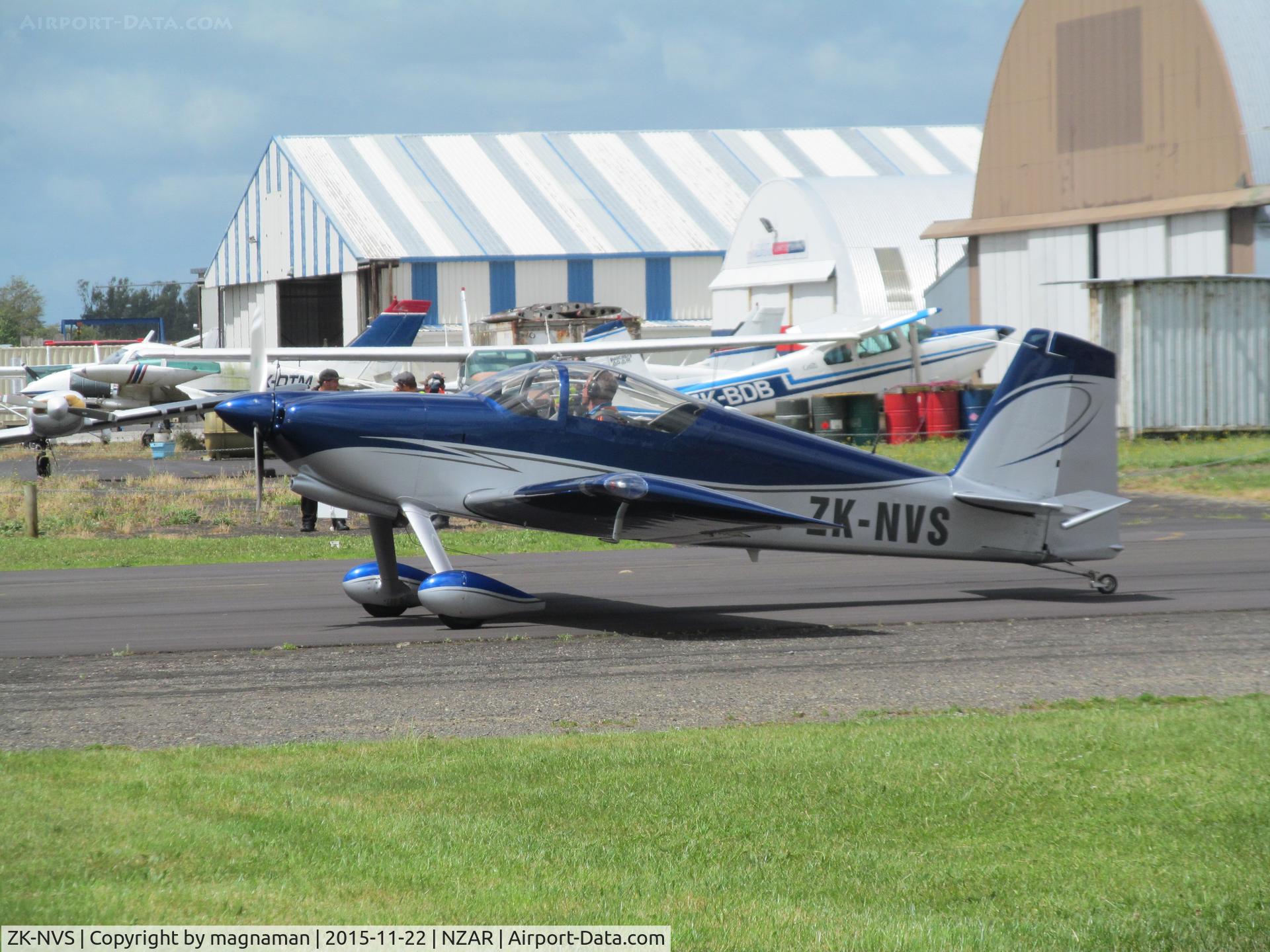 ZK-NVS, 2009 Vans RV-7 C/N 72596, taxying out for display