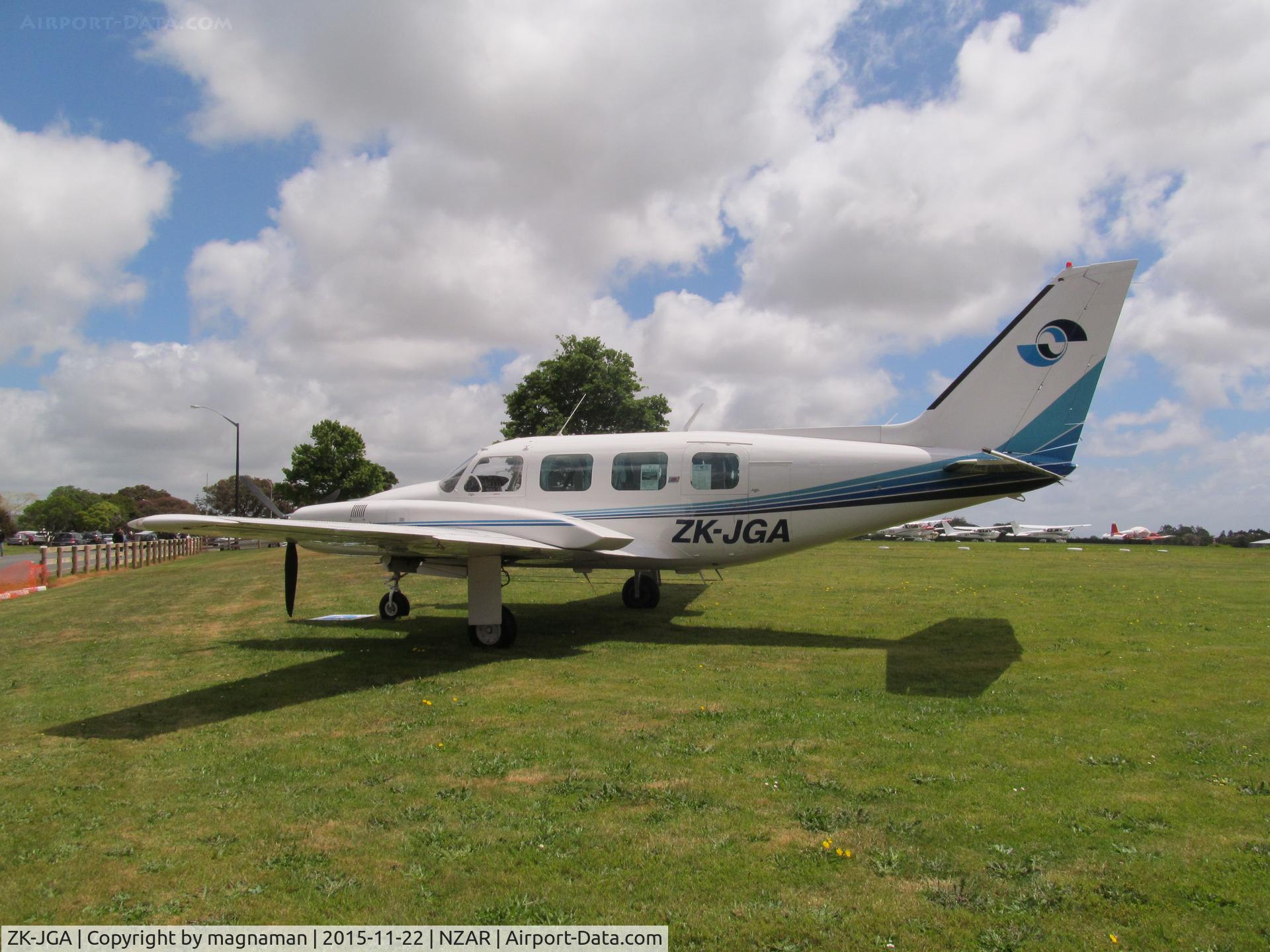 ZK-JGA, Piper PA-31 Navajo C/N 31-7612102, now for sale at ardmore