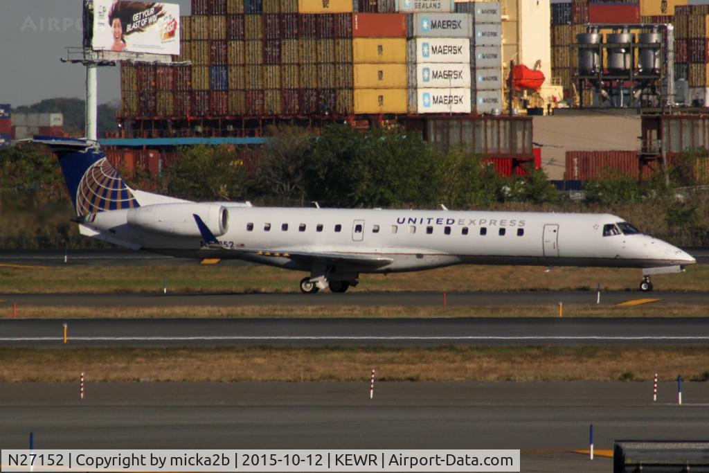 N27152, 2003 Embraer ERJ-145XR (EMB-145XR) C/N 145759, Taxiing