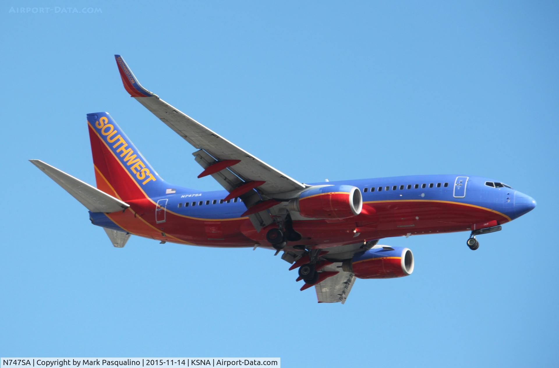 N747SA, 1999 Boeing 737-7H4 C/N 29799, Boeing 737-700