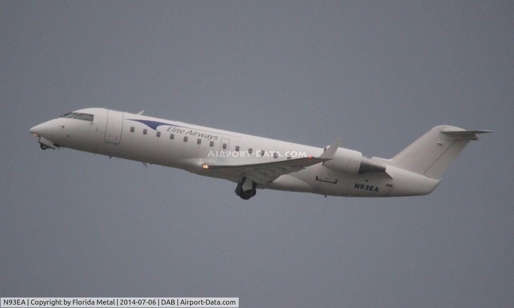 N93EA, Canadair CRJ-200ER (CL-600-2B19) C/N 7563, CRJ-200ER
