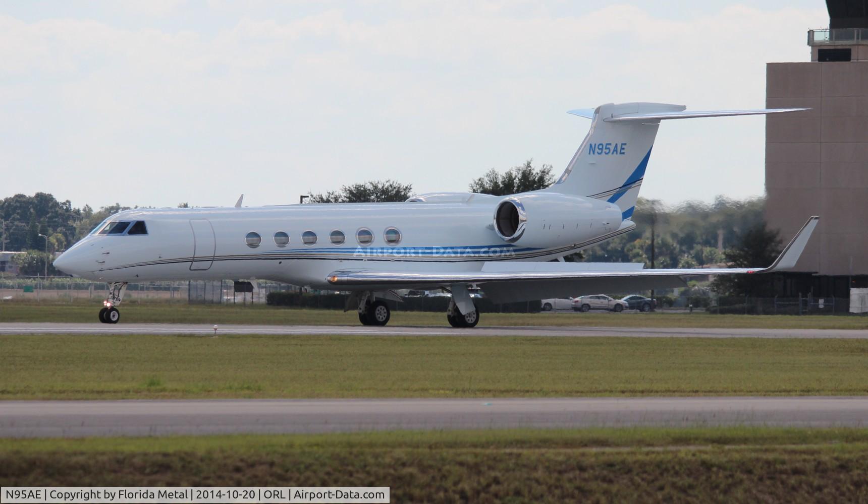 N95AE, 1998 Gulfstream Aerospace G-V C/N 562, Gulfstream V