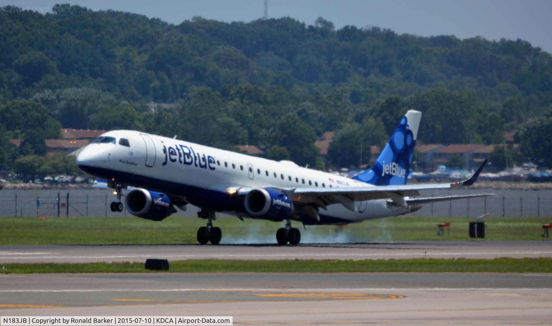 N183JB, 2005 Embraer 190AR (ERJ-190-100IGW) C/N 19000007, Landing National