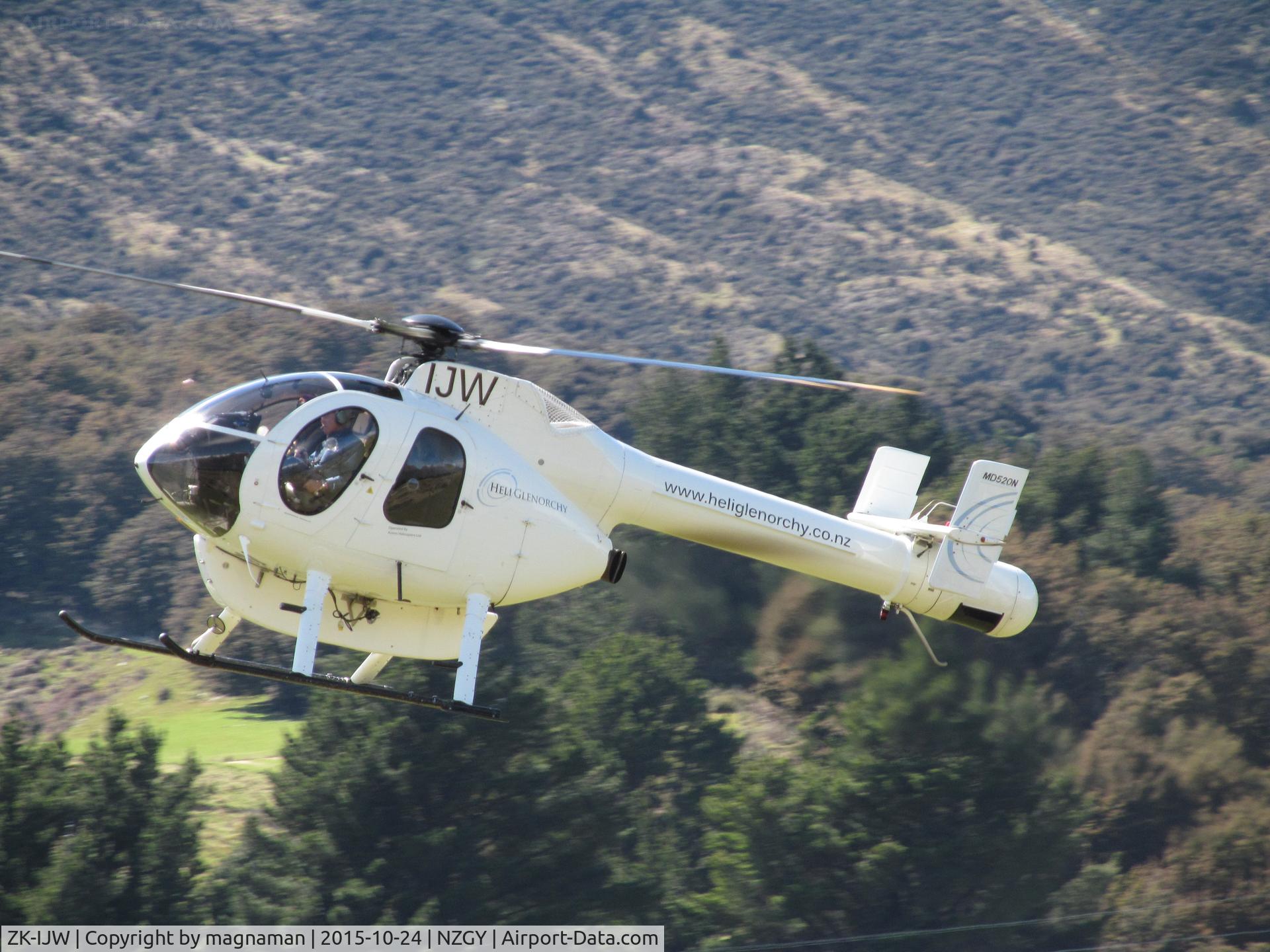 ZK-IJW, McDonnell Douglas 500N C/N LN016, Landing at Glenorchy