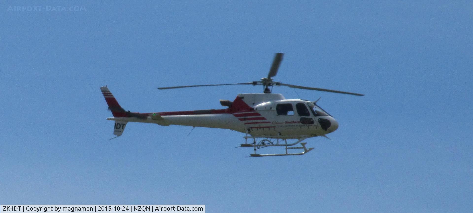 ZK-IDT, Eurocopter AS-350B-3 Ecureuil Ecureuil C/N 7721, Coming in to land at QN