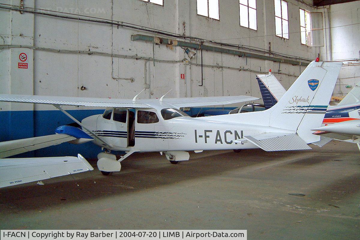 I-FACN, 1997 Cessna 172R C/N 17280147, Cessna 172R Skyhawk [172-80147] Milan-Bresso~I 20/07/2004
