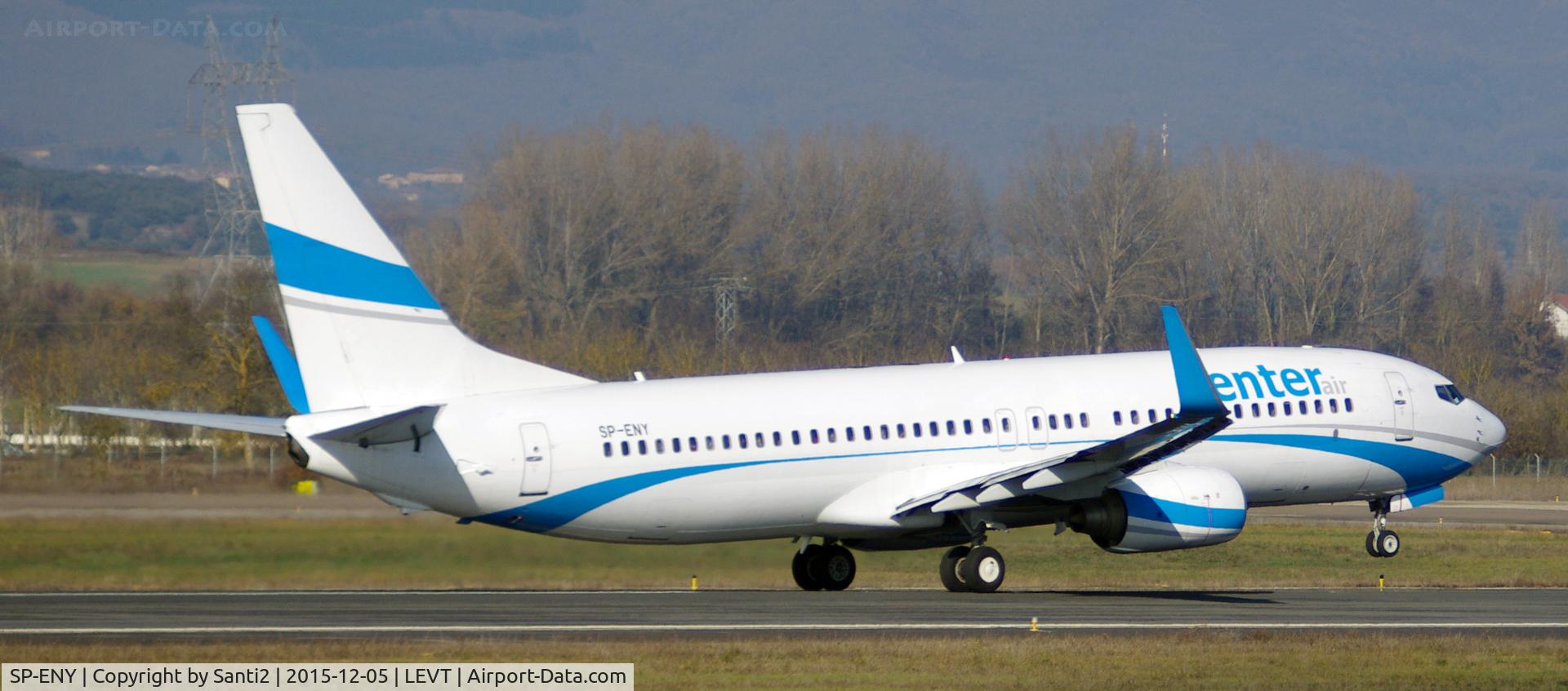 SP-ENY, 1999 Boeing 737-86N C/N 28592, Taking off to LIRP (Pisa, Italy).