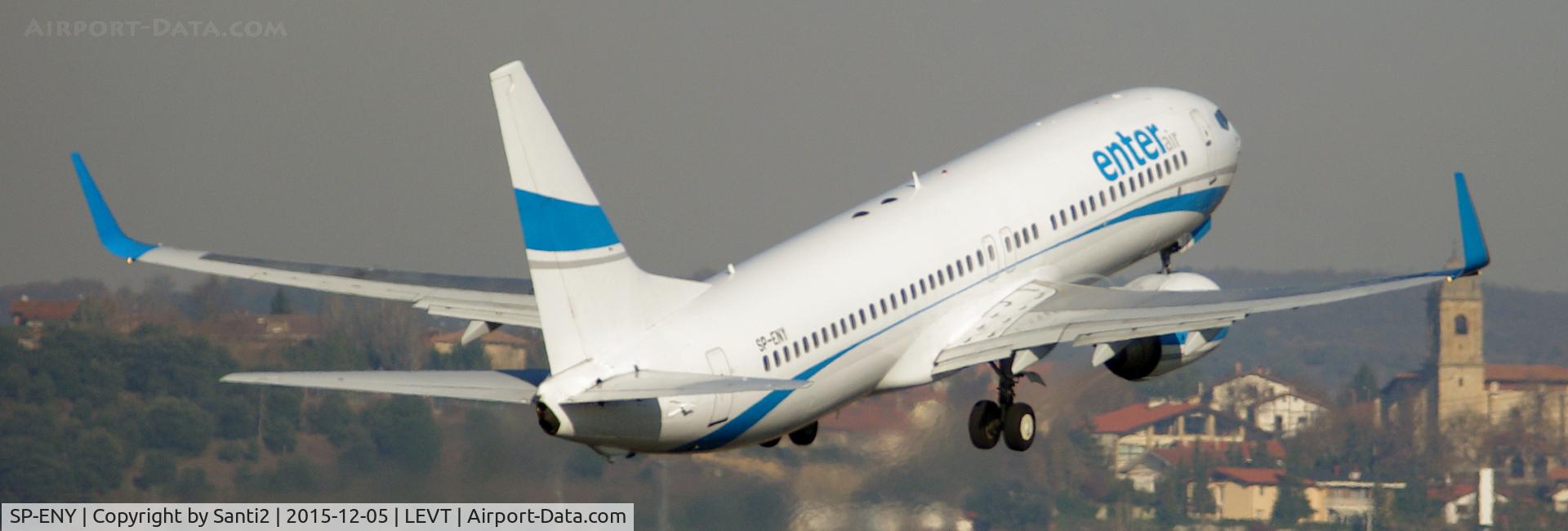 SP-ENY, 1999 Boeing 737-86N C/N 28592, Taking off to LIRP (Pisa, Italy).