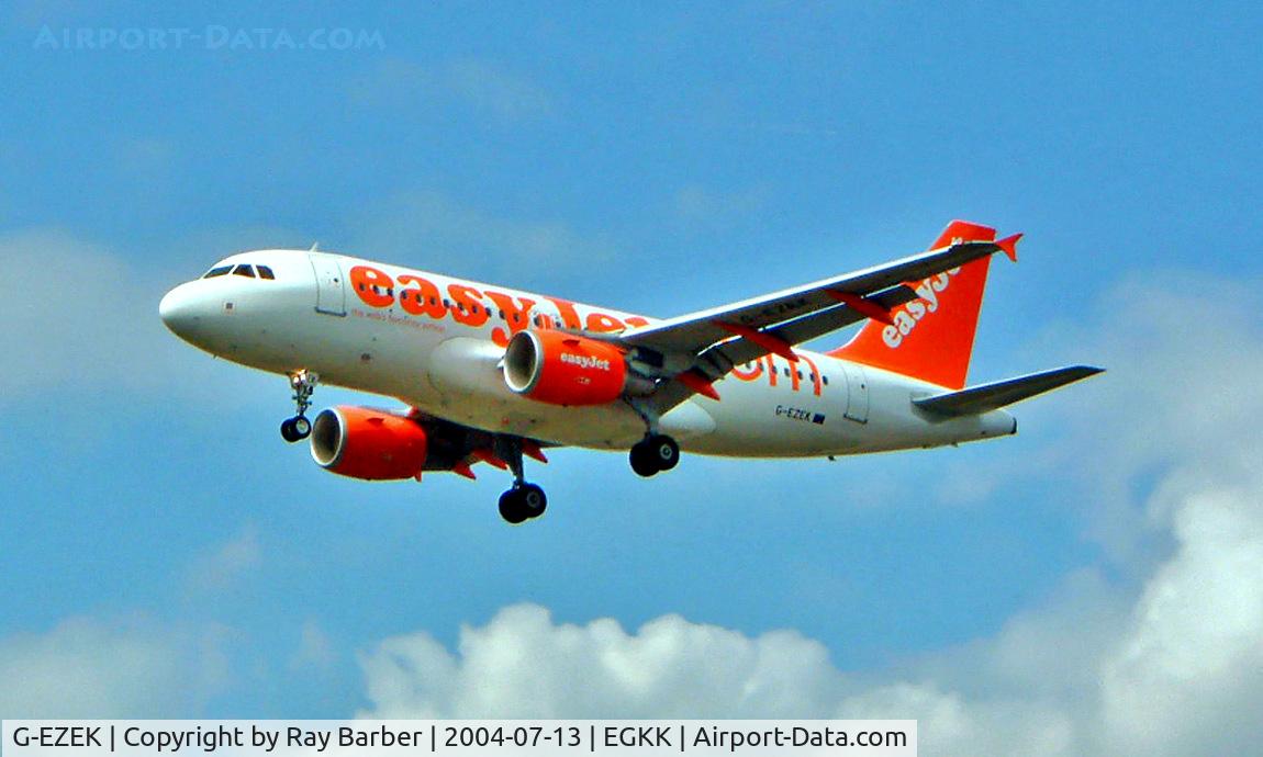 G-EZEK, 2004 Airbus A319-111 C/N 2224, Airbus A319-111 [2224] (EasyJet) Gatwick~G 13/07/2004