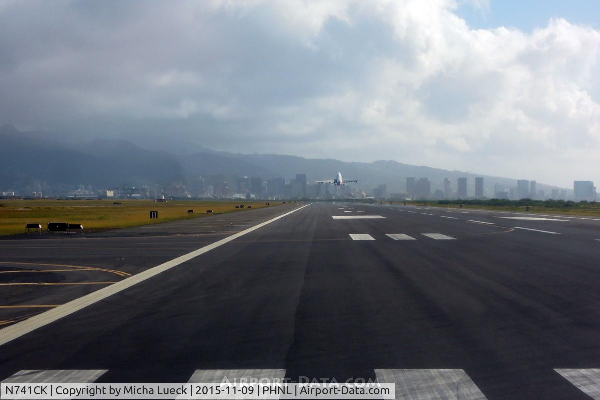 N741CK, 1989 Boeing 747-4H6 C/N 24315, Kalitta's B744F blasts off the runway at Honolulu