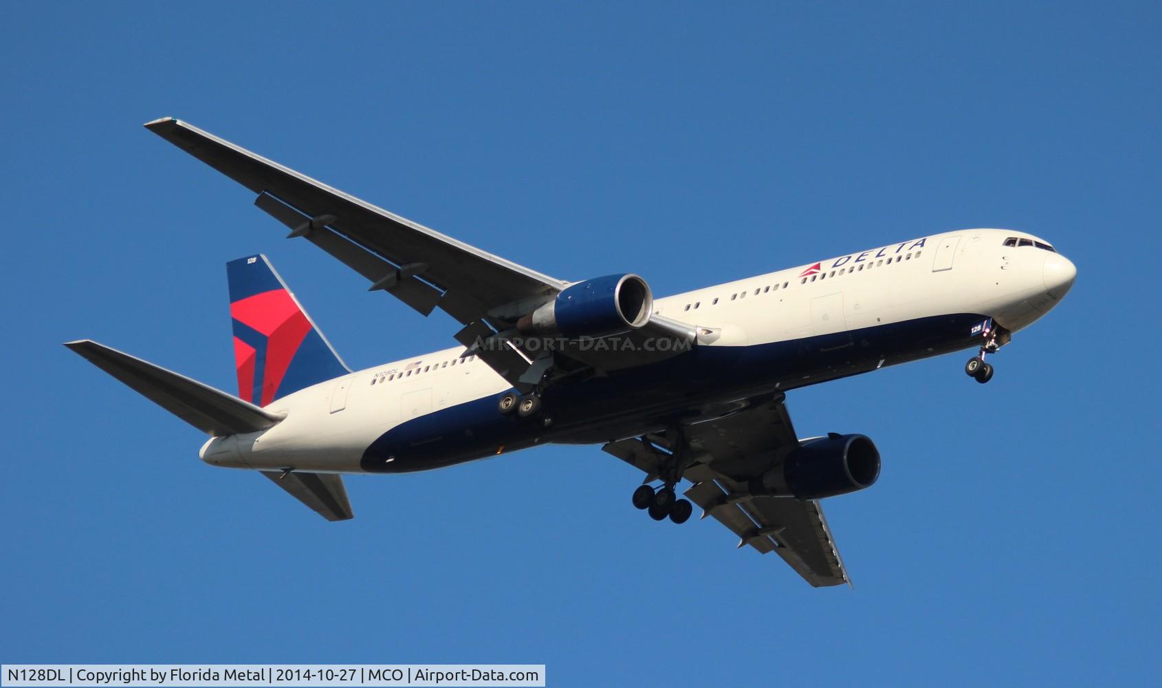N128DL, 1988 Boeing 767-332 C/N 24078, Delta