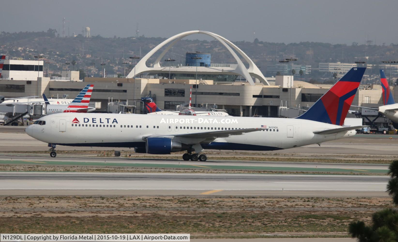 N129DL, 1988 Boeing 767-332 C/N 24079, Delta 767-300