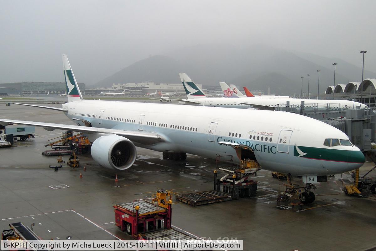 B-KPH, 2008 Boeing 777-367/ER C/N 35301, At Hong Kong