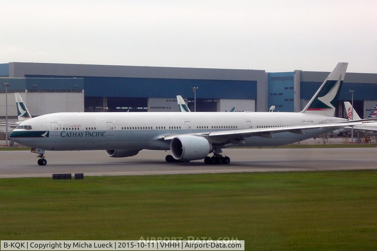 B-KQK, 2013 Boeing 777-367/ER C/N 41430, At Hong Kong