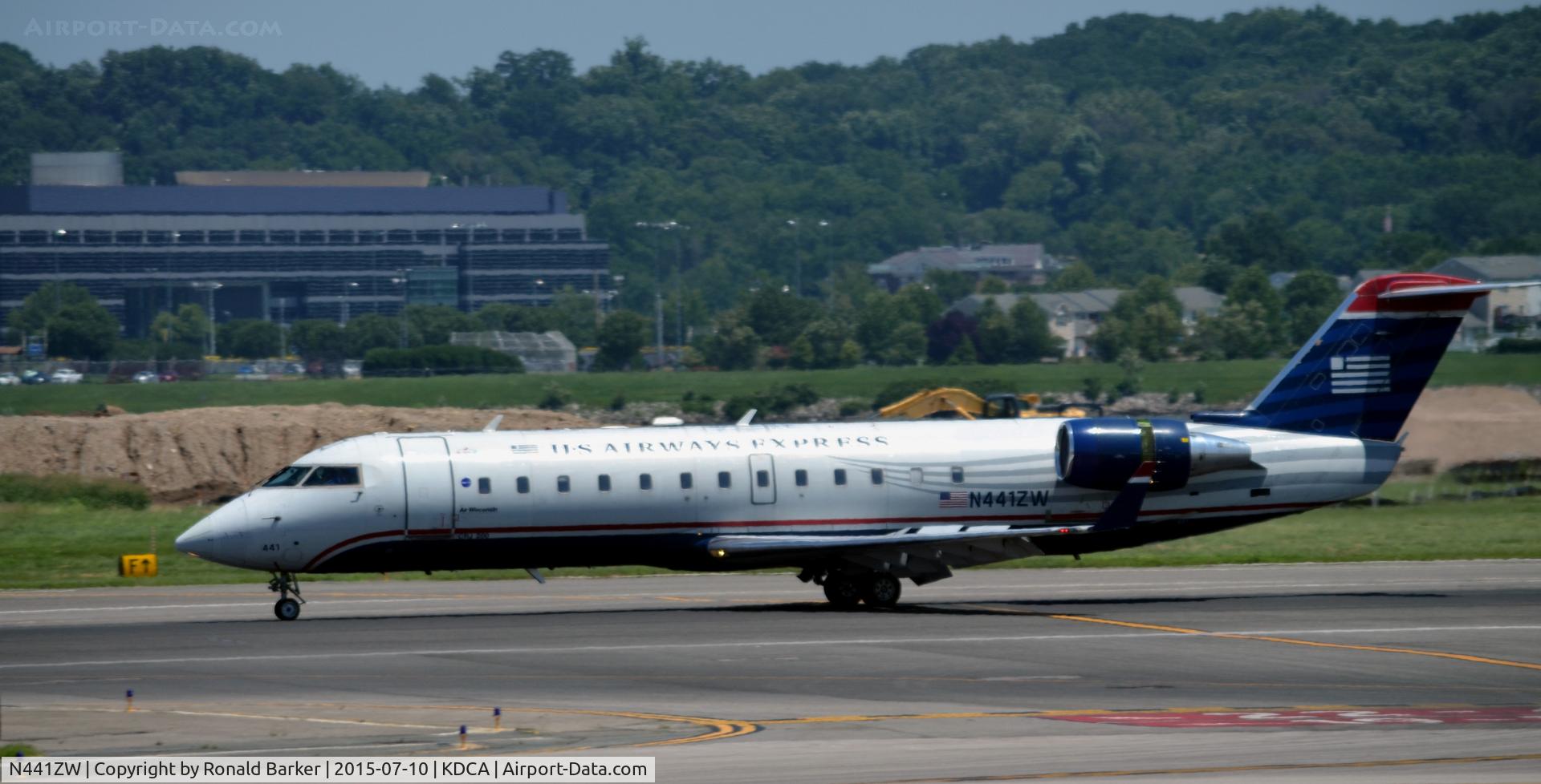 N441ZW, 2003 Bombardier CRJ-200LR (CL-600-2B19) C/N 7777, Landing roll National