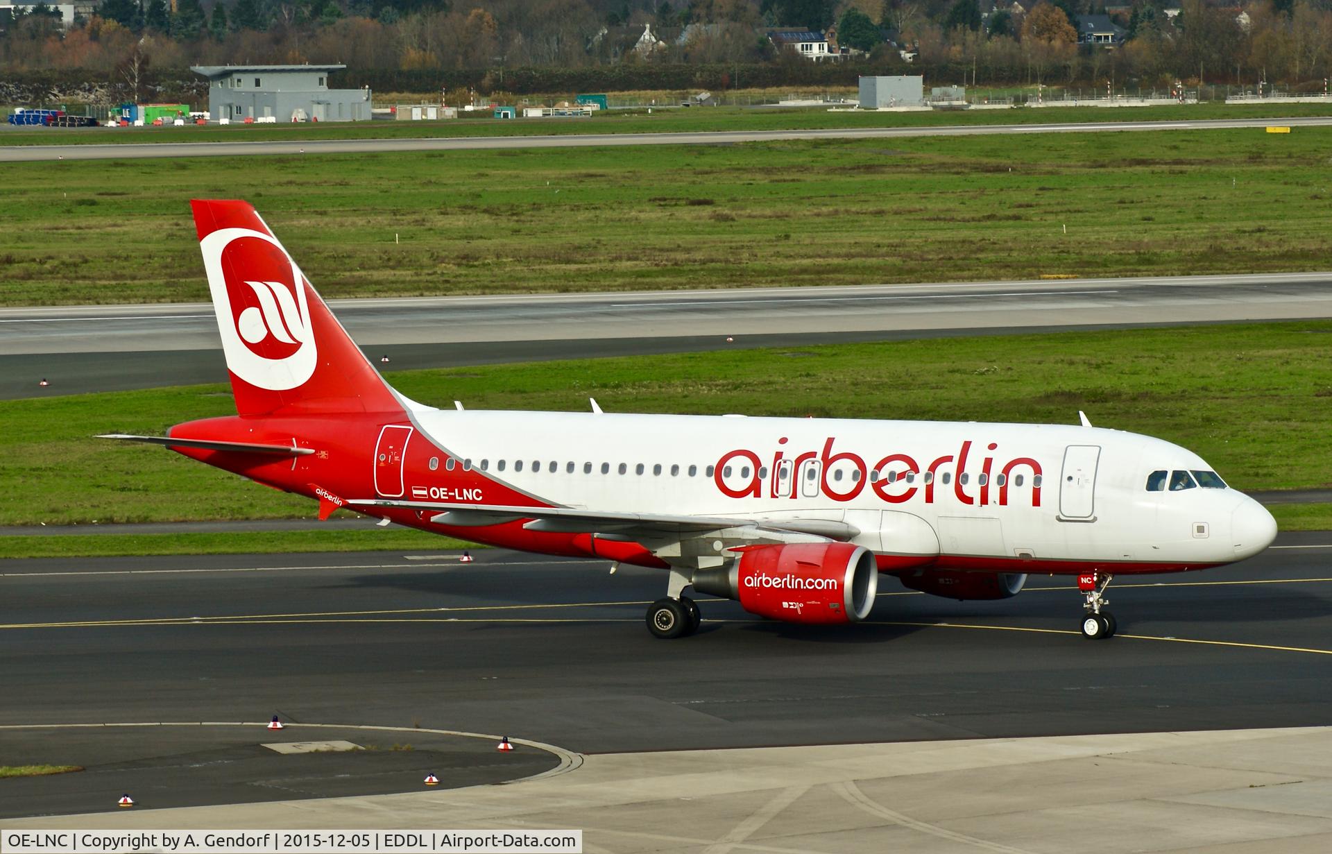 OE-LNC, 2008 Airbus A319-112 C/N 3728, Niki (Air Berlin cs.), seen here taxiing to the gate at Düsseldorf Int'l(EDDL)