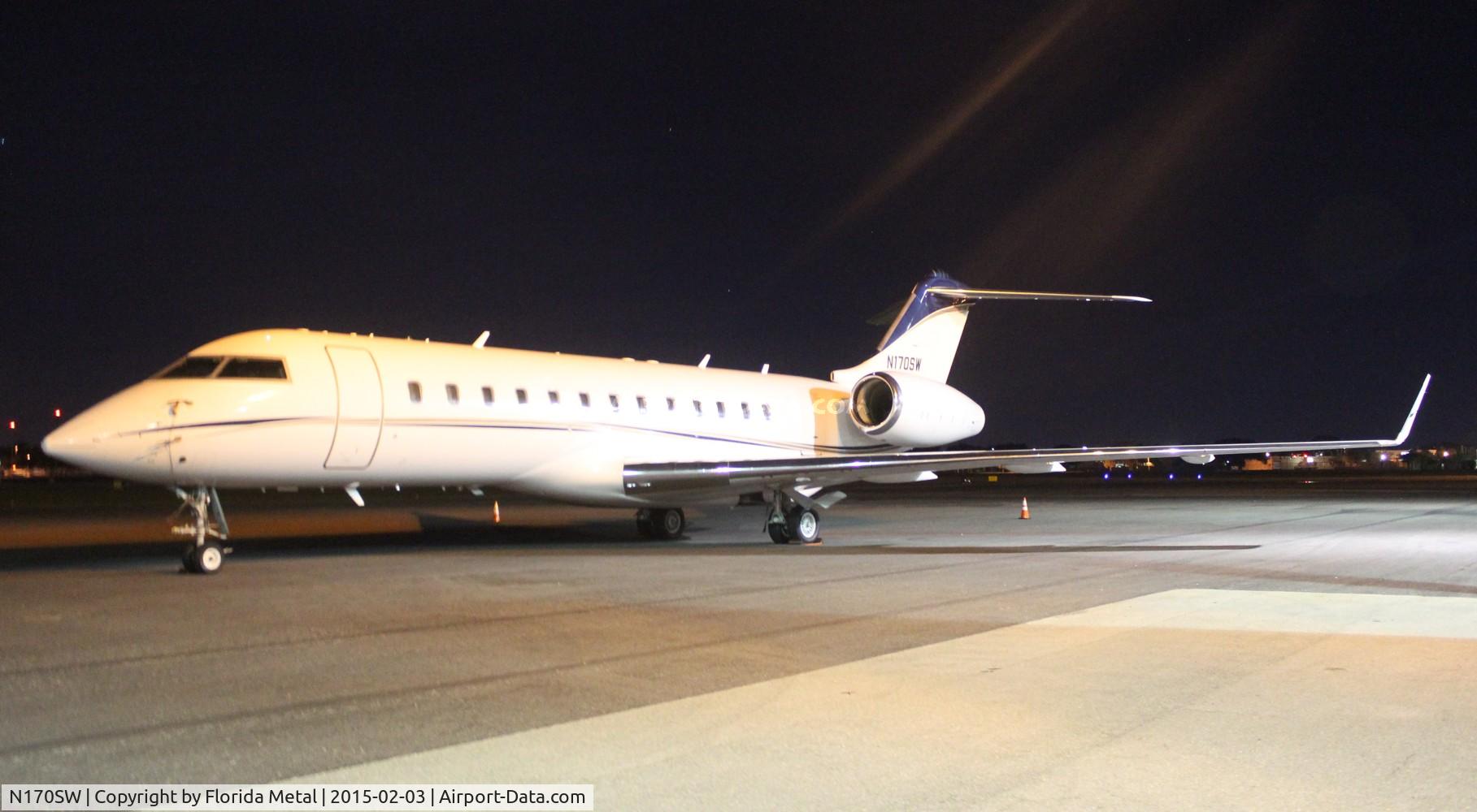 N170SW, 1999 Bombardier BD-700-1A10 Global Express C/N 9042, Global Express