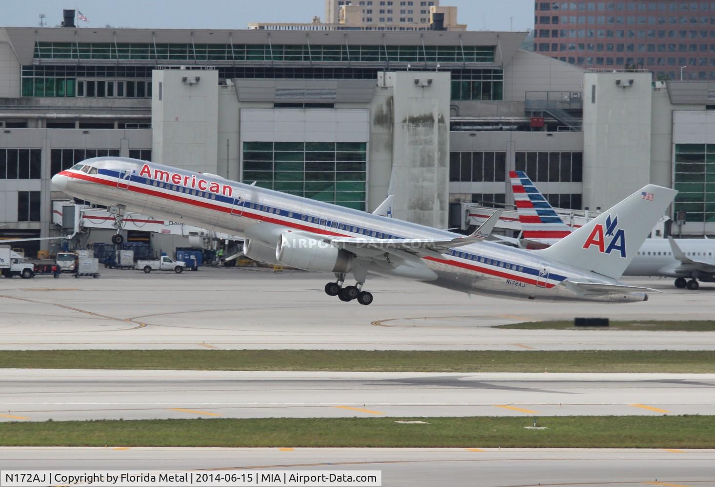 N172AJ, 2002 Boeing 757-223 C/N 32400, American