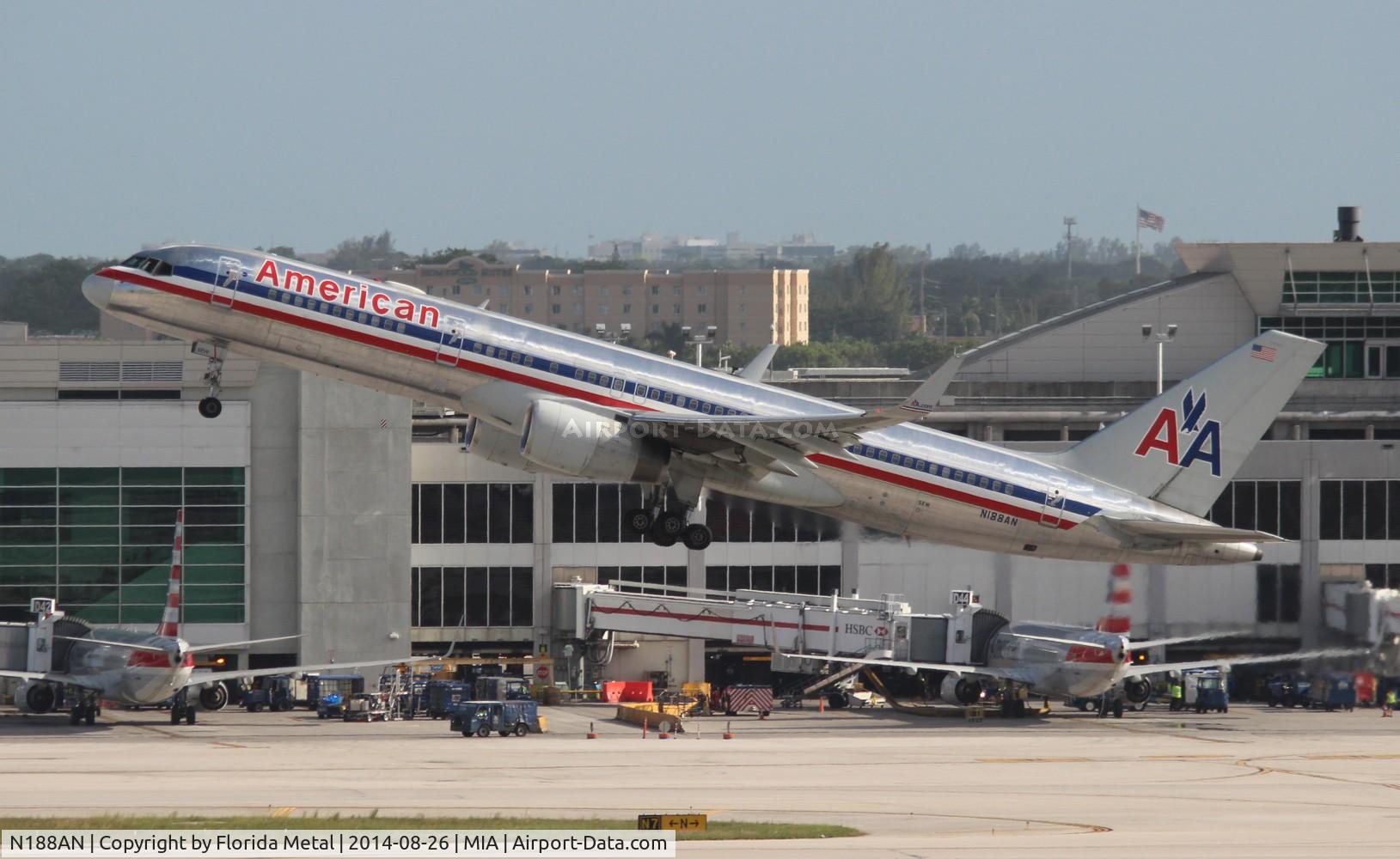 N188AN, 2001 Boeing 757-223 C/N 32382, American